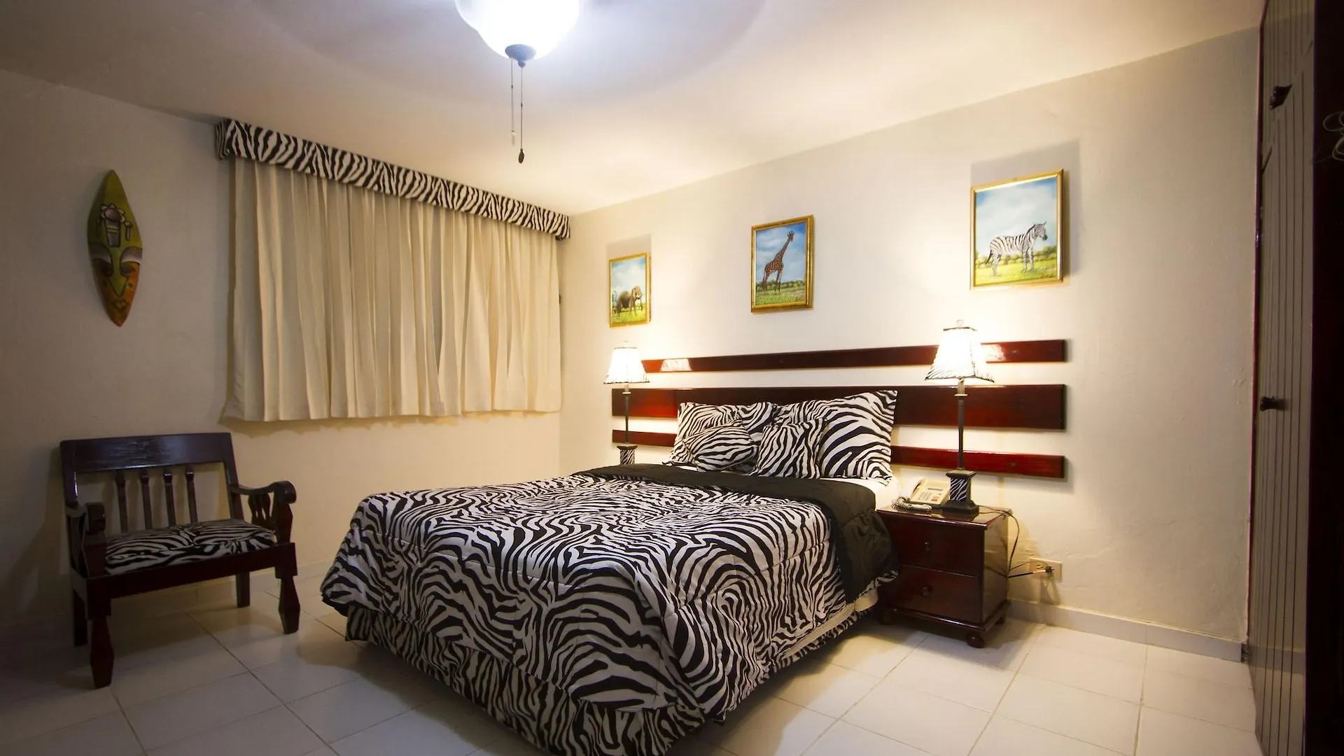 Ideal Villa Hotel Port-au-Prince 3*,  Haiti